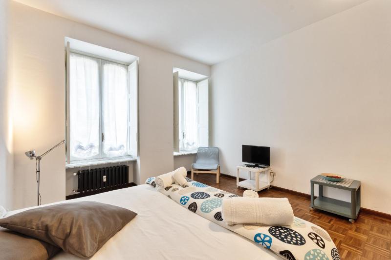 GuestHost - Porta Nuova Shiny Studio Flats - image 3
