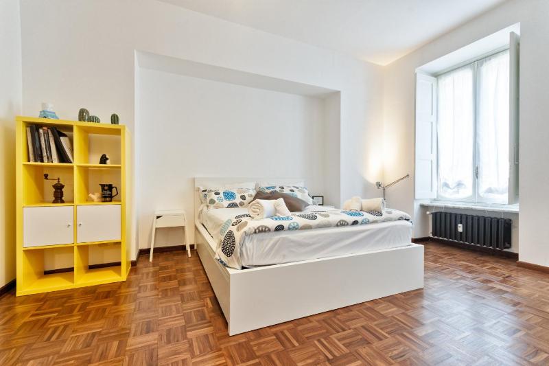 GuestHost - Porta Nuova Shiny Studio Flats - image 6