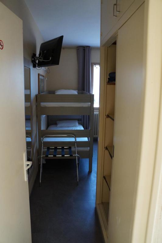 Quadruple Room image 3