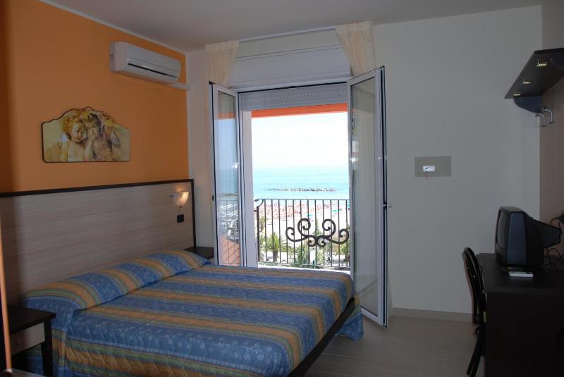 Hotel Cristall - image 12