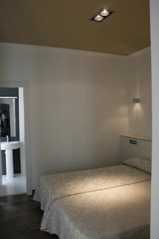One-Bedroom Apartment with City View image 2