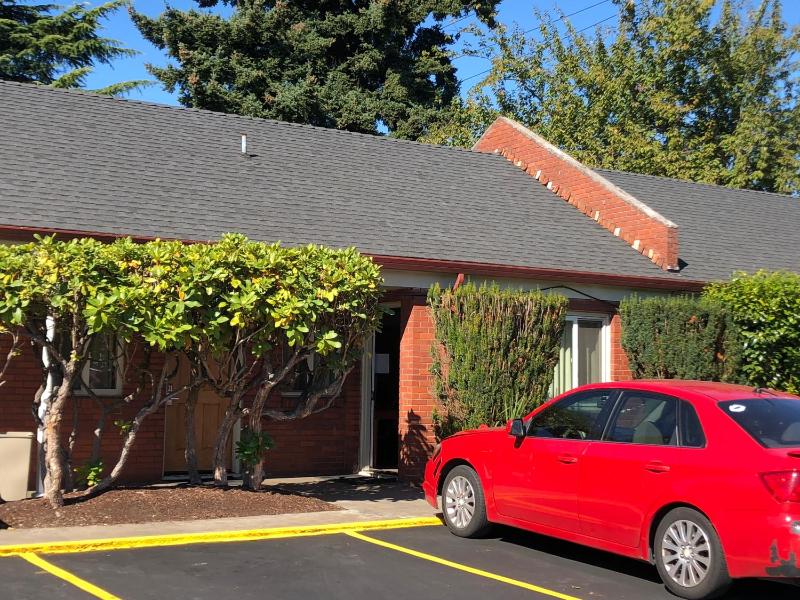 Monticello Motel - image 18