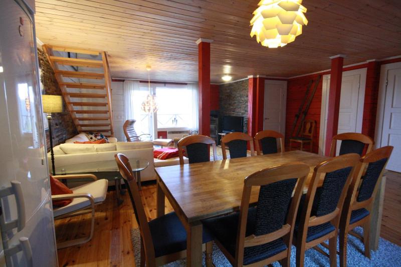 Apartment with Mountain View image 3