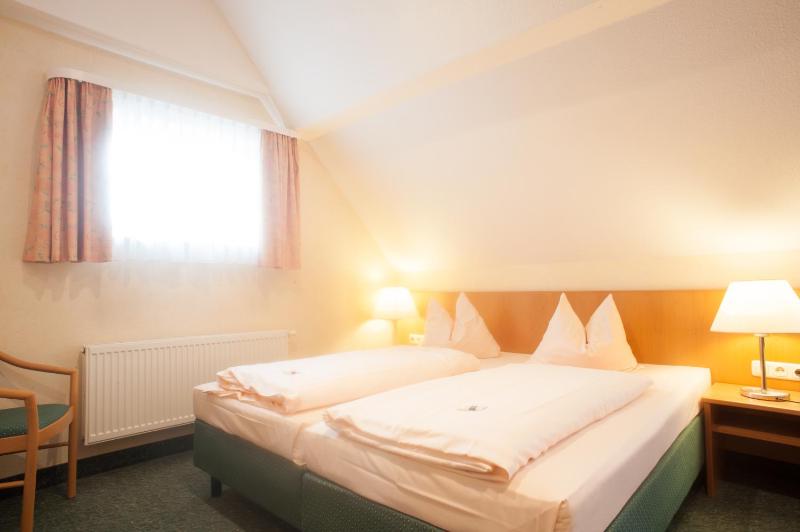 Double or Twin Room image 2