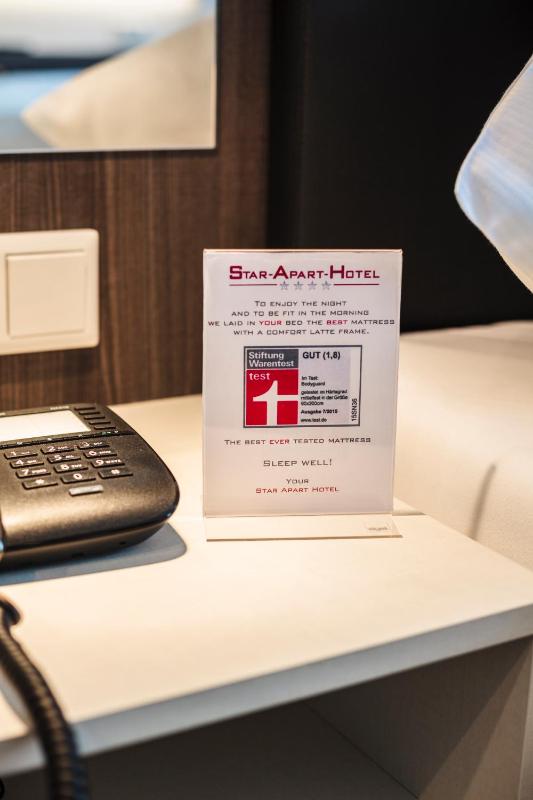 Deluxe Double Room image 3