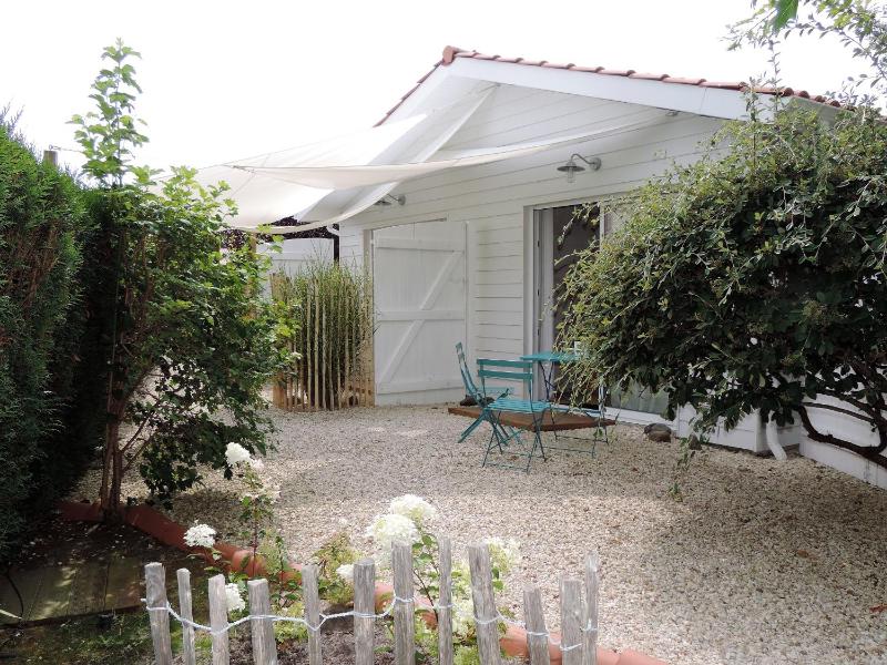 Double Room with Garden View image 2
