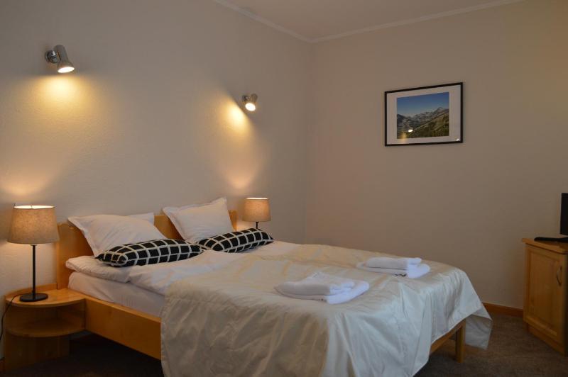 Standard Family Room image 2