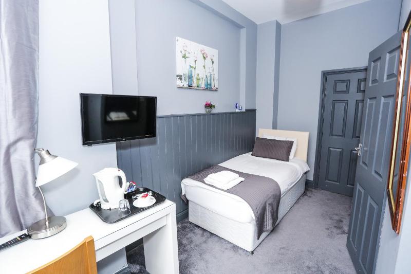 Single Room image 1