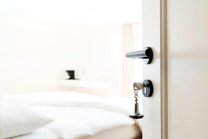 Single Room image 2