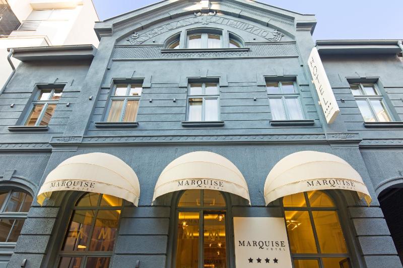 Marquise Hotel Garni - image 10