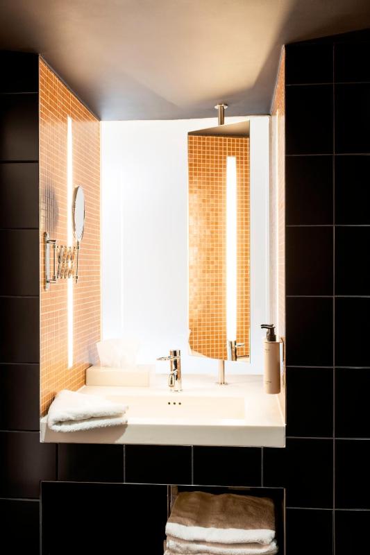 Single Room image 3