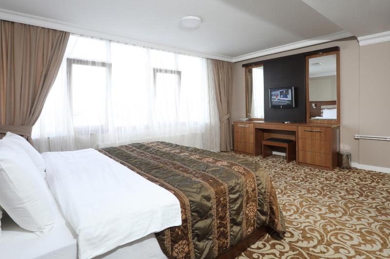 Standard Double Room image 1