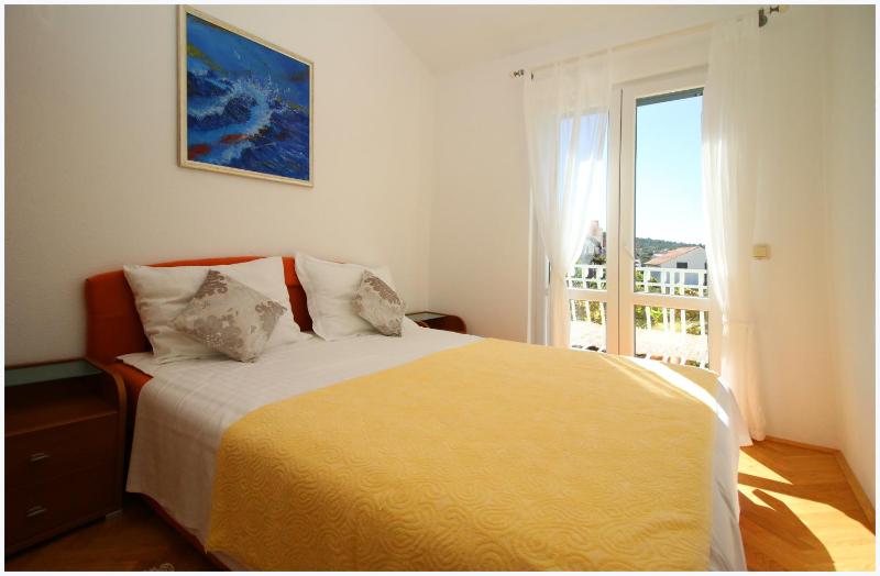 Apartment Katarina and house Marieta - image 11
