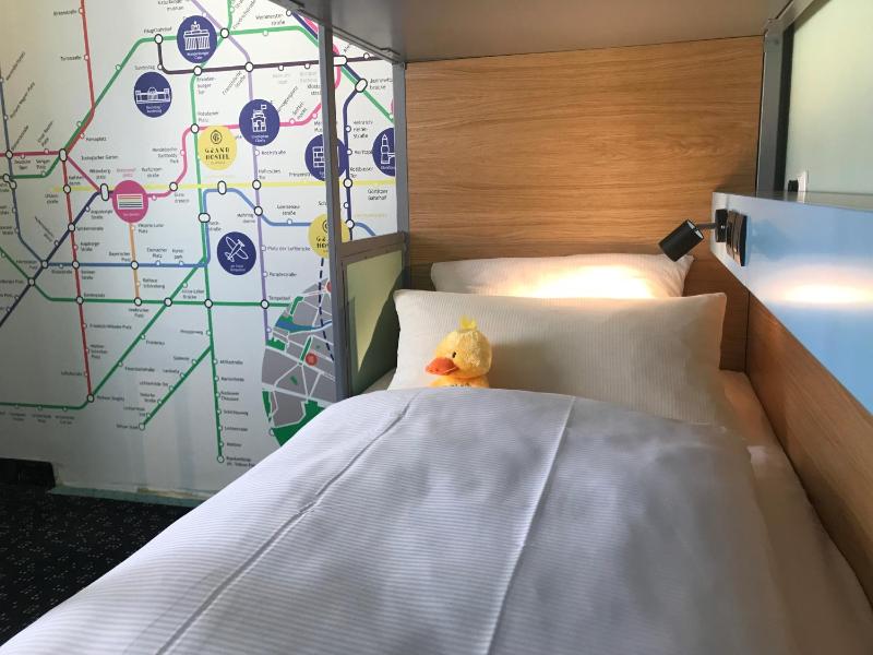 Bed in 4-Bed Mixed Dormitory Room image 2