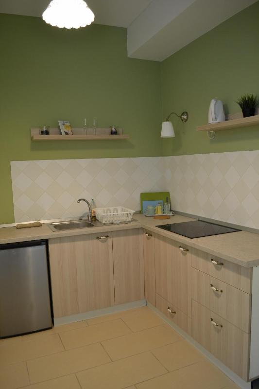 One-Bedroom Apartment with view towards Piaţa Sfatului image 3
