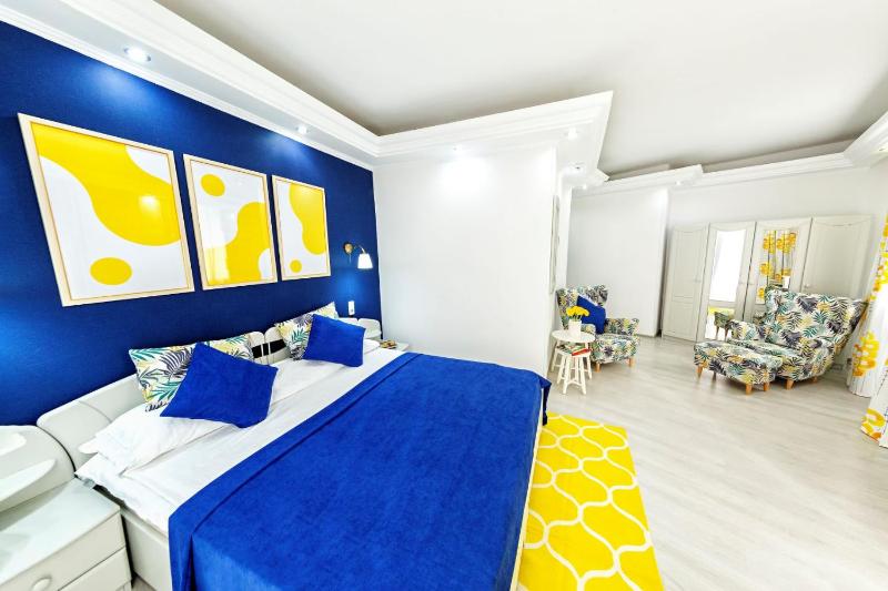 Superior Double Room image 3
