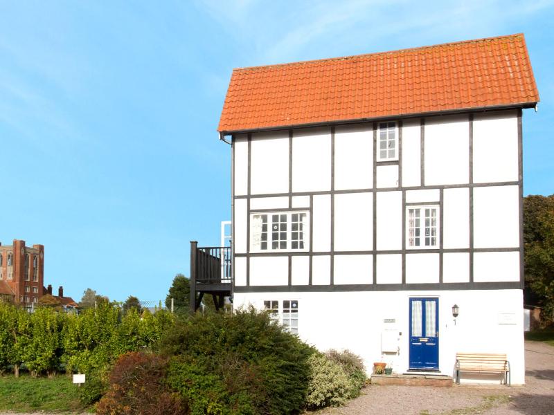 Holiday Home image 1