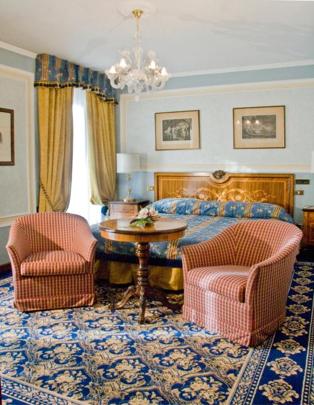 Double Room with Garden View image 1