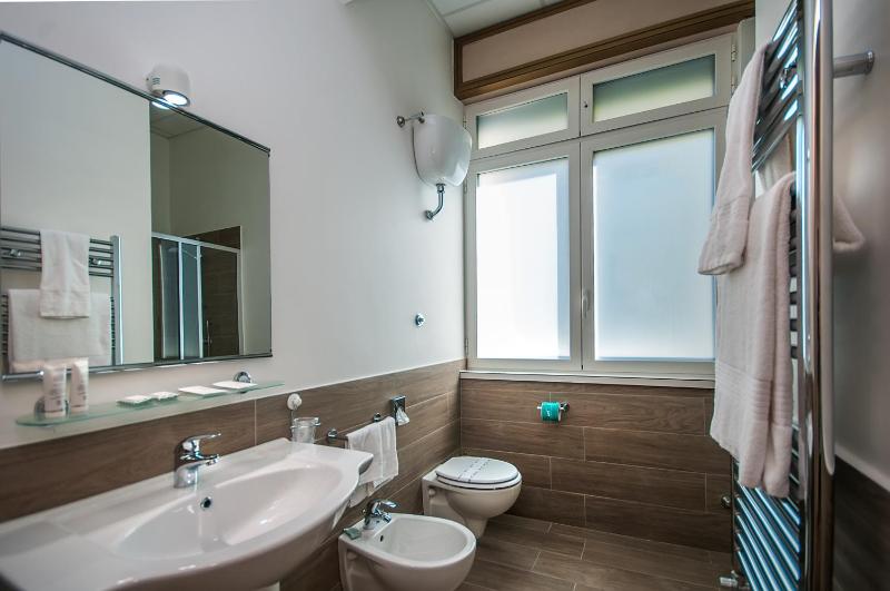Superior Double Room image 2
