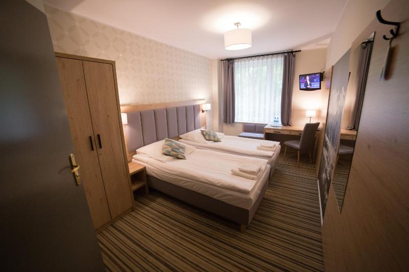 Double Room image 4
