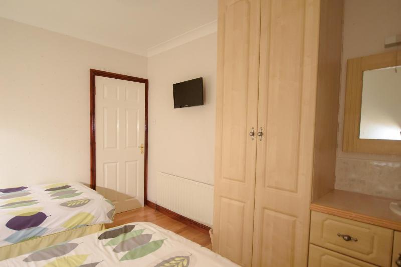 Three-Bedroom Apartment image 3