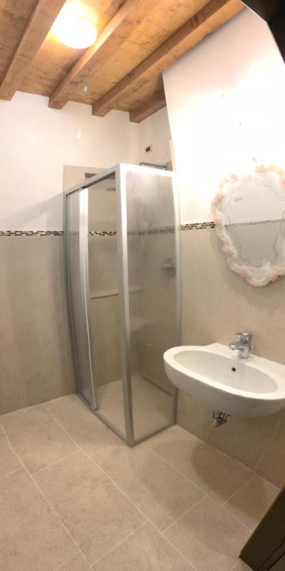 Double or Twin Room with Canal View image 2