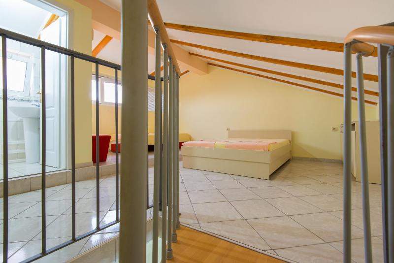 Duplex One-Bedroom Apartment image 4