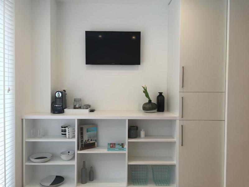 Antwerp Town House Accommodations - image 6