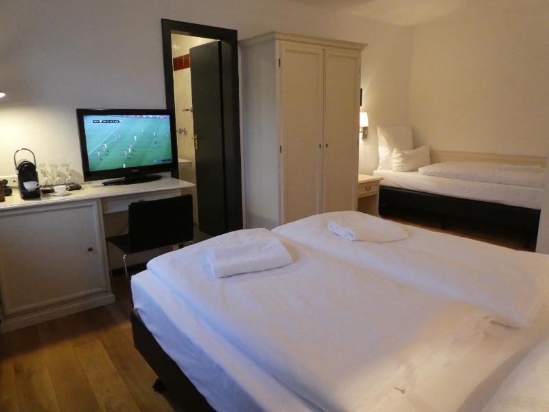 Triple Room image 1