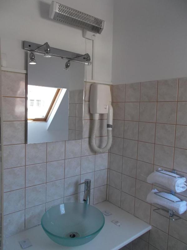 Triple Room image 2