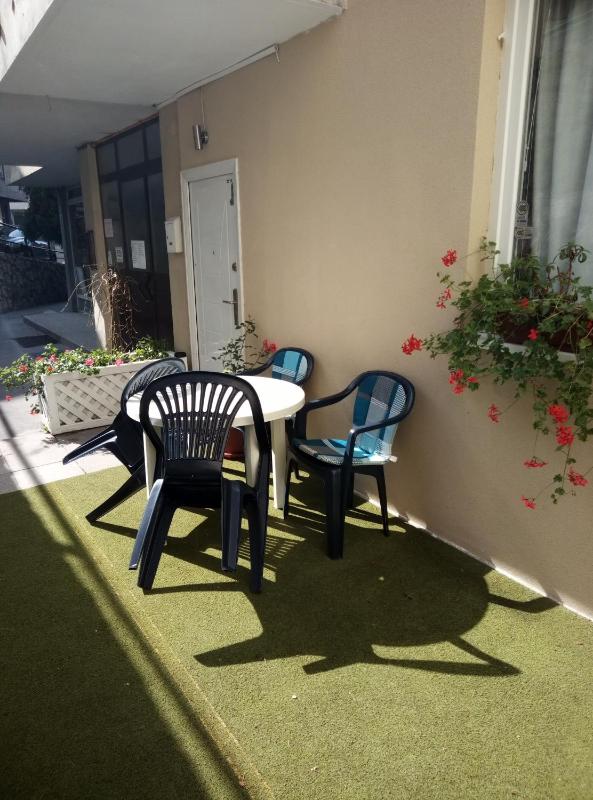 Sweet Dreams Studio Apartment - image 12