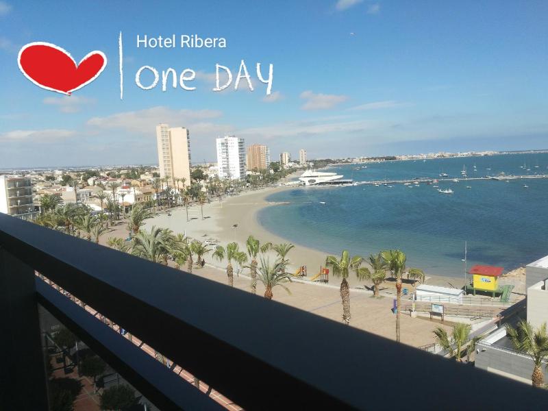 Double or Twin Room with Sea View image 2