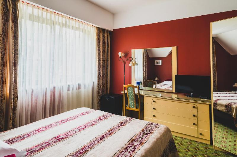 Double Room image 2