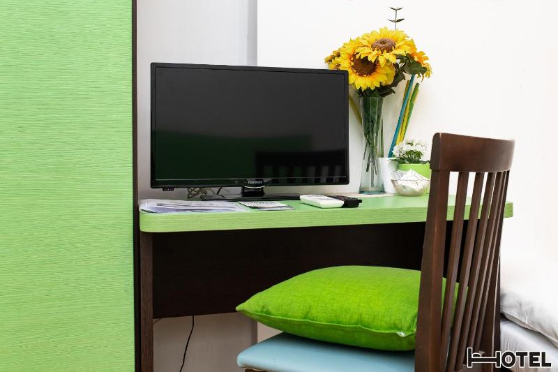 Classic Triple Room image 3