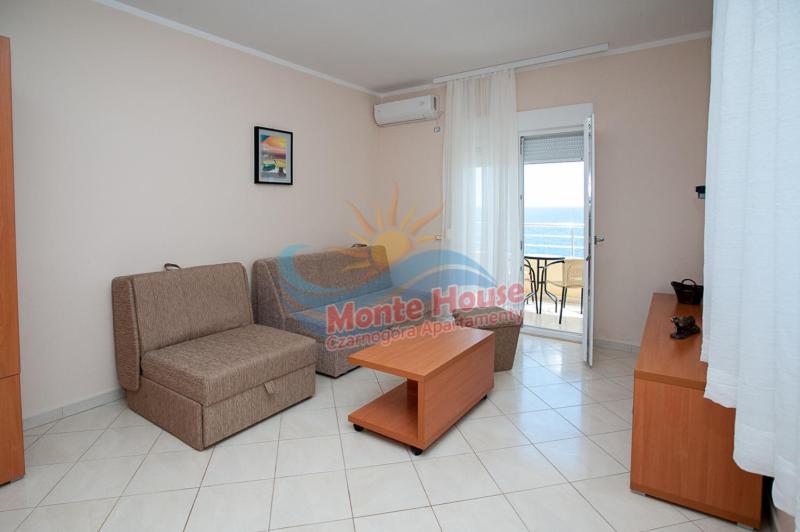 One-Bedroom Apartment with Sea View (4 Adults) image 3