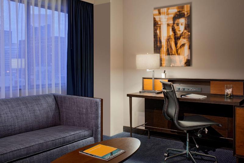 Hyatt Regency Minneapolis - image 20