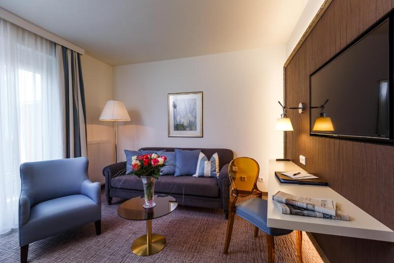Suite with Balcony image 2