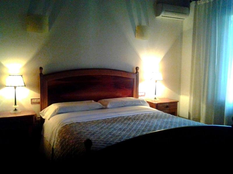 Double or Twin Room image 1