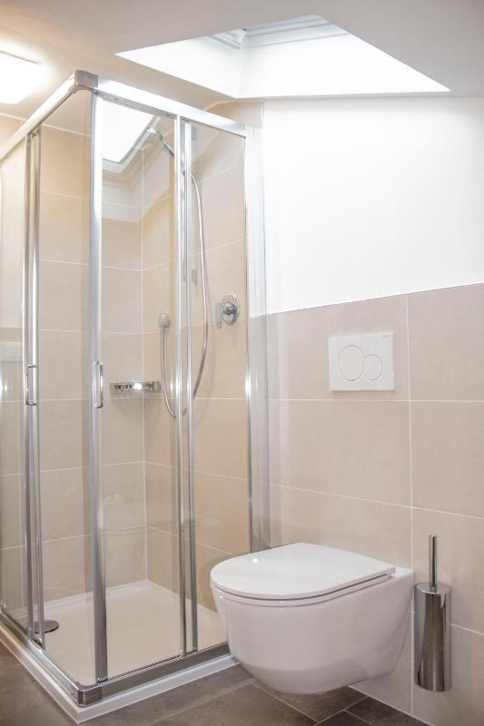 Double Room with Balcony image 4