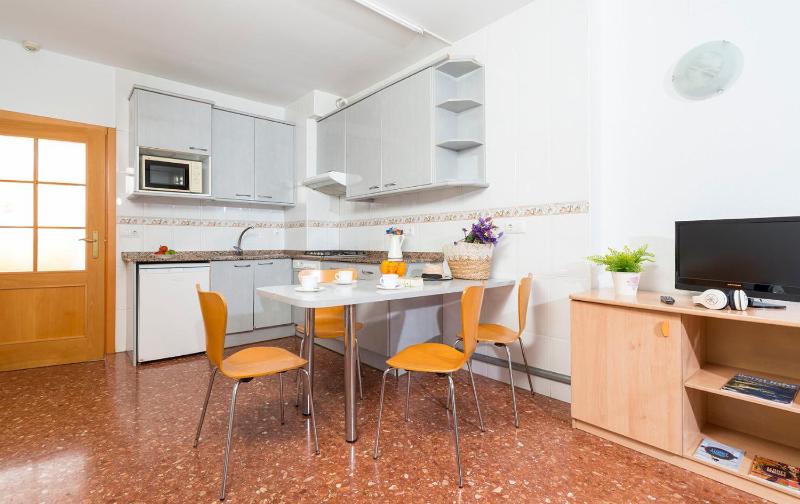 Two-Bedroom Apartment with Mountain View (4 Adults + 2 Children) image 2