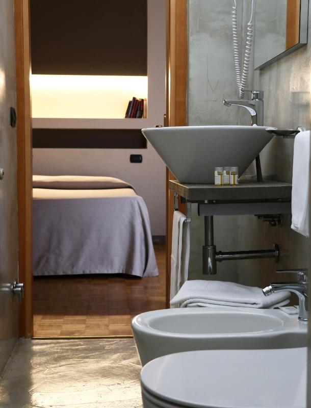 Triple Room image 4