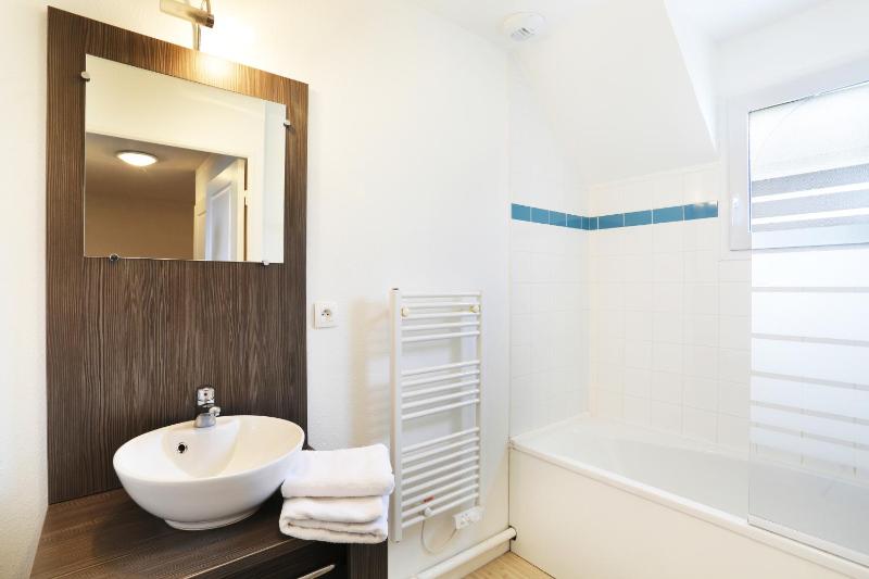 Two-Bedroom House (6 Adults) image 3