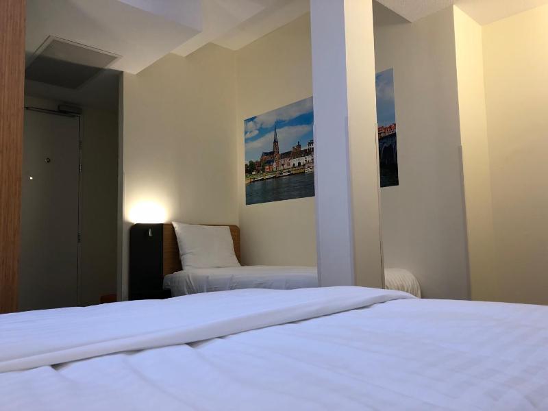 Triple Room image 4
