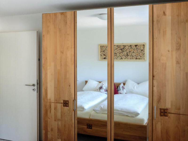 One-Bedroom Apartment image 3