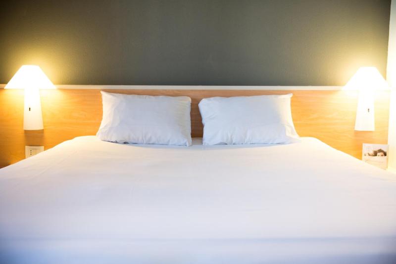 Standard Double Room image 2