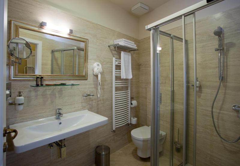 Triple Room image 4