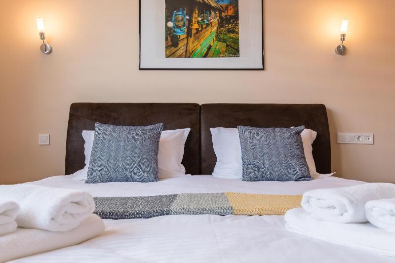 Superior Double Room image 4