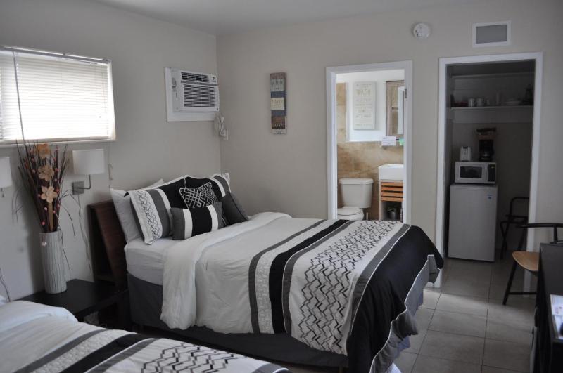 Standard Room image 4