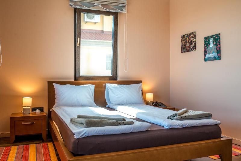 Deluxe Double Room (2 Adults + 1 Child) image 2