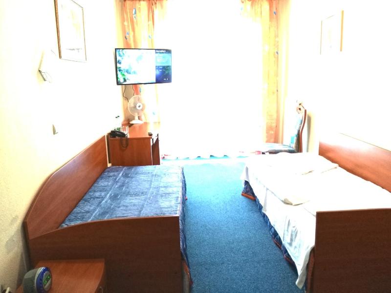 Standard Single Room image 3